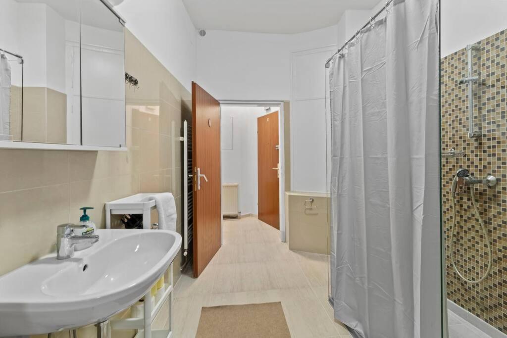 Modern Apartment Close To Center - 2Br Wien Exterior foto